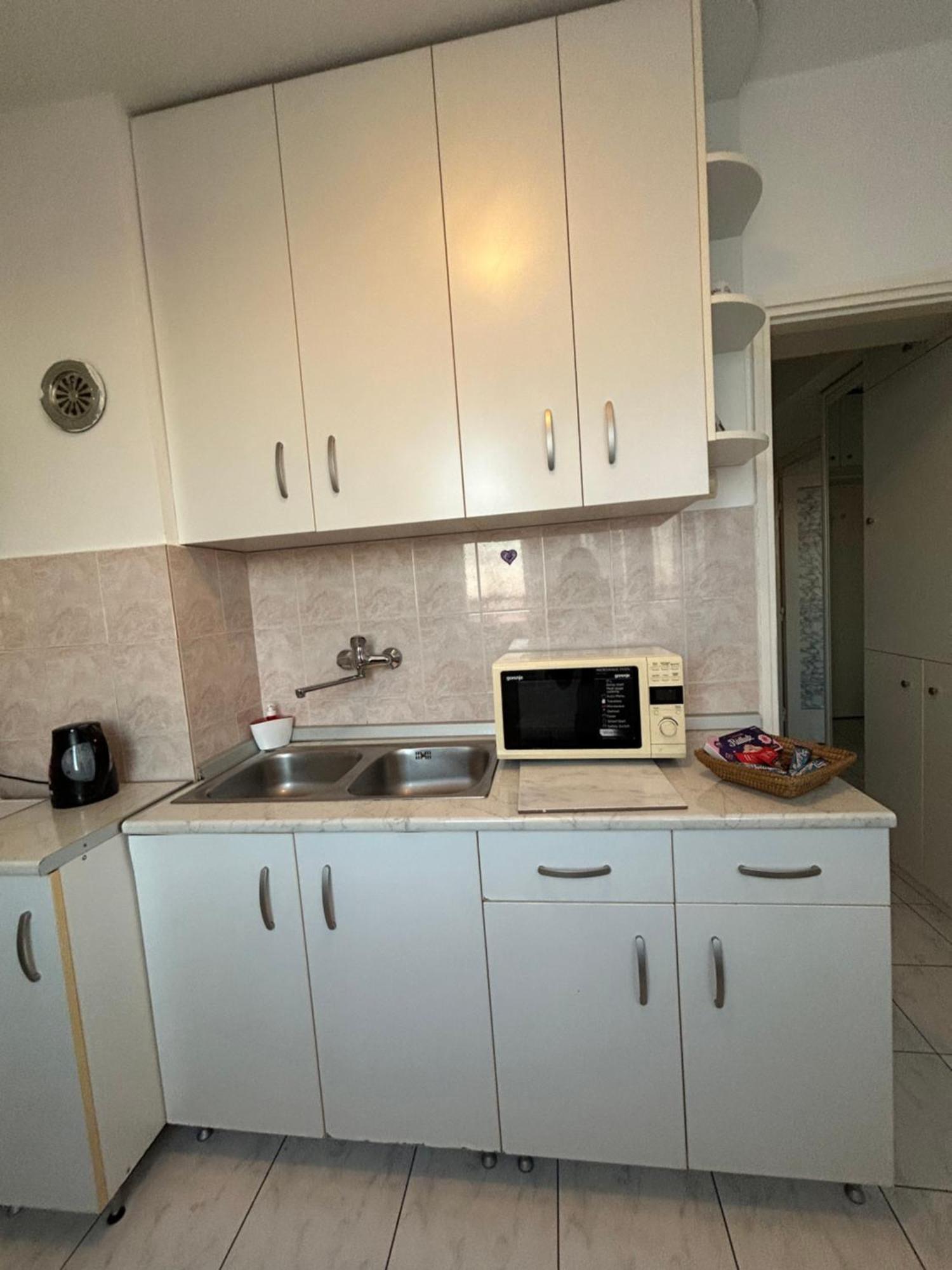 Appartamento Kelti Belgrado Esterno foto